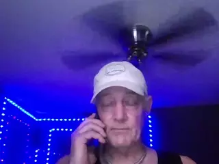 camcouple4u's Live Sex Cam Show