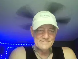 camcouple4u's Live Sex Cam Show