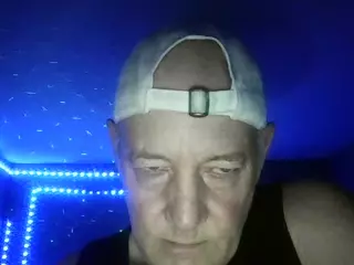camcouple4u's Live Sex Cam Show