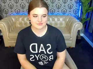 KristiMoons's Live Sex Cam Show