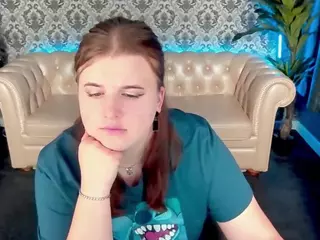 KristiMoons's Live Sex Cam Show