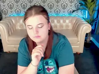 KristiMoons's Live Sex Cam Show