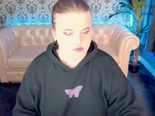KristiMoons's Live Sex Cam Show