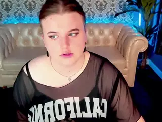 KristiMoons's Live Sex Cam Show