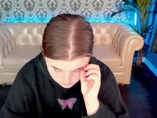 KristiMoons's Live Sex Cam Show