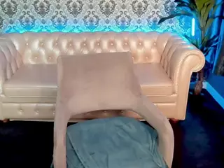 KristiMoons's Live Sex Cam Show