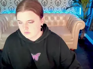 KristiMoons's Live Sex Cam Show