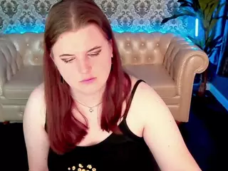 KristiMoons's Live Sex Cam Show