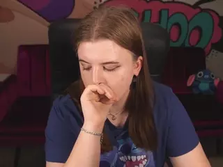 KristiMoons's Live Sex Cam Show
