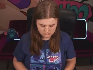 KristiMoons's Live Sex Cam Show