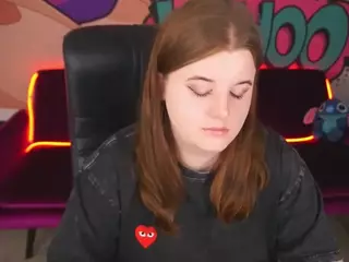 KristiMoons's Live Sex Cam Show