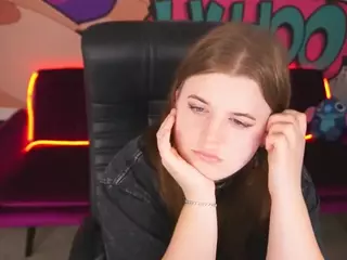 KristiMoons's Live Sex Cam Show
