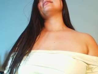 evaa-grey's CamSoda show and profile