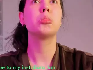 hoalann's Live Sex Cam Show