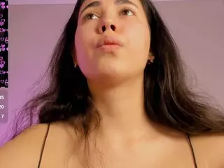 hoalann's Live Sex Cam Show