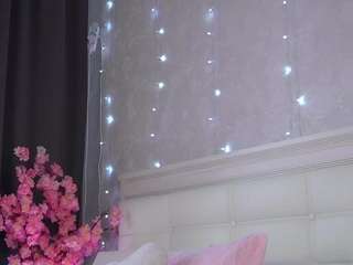 lorettafloor from CamSoda is Freechat