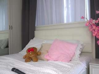 lorettafloor's CamSoda show and profile