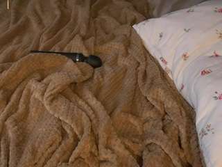 Ellie live webcam show