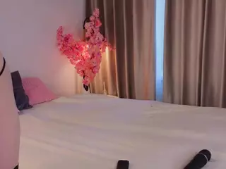 Ellie's Live Sex Cam Show