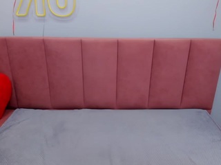 margaretroy's CamSoda show and profile