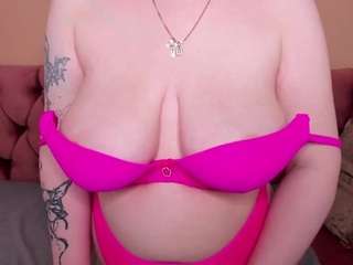 margaretroy's CamSoda show and profile