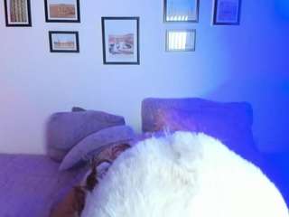 Live webcam model alice-simmons on Soda Cams