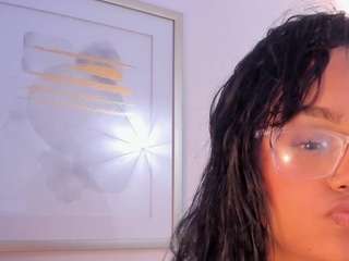 Alice live webcam show