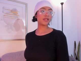 Alice live webcam show