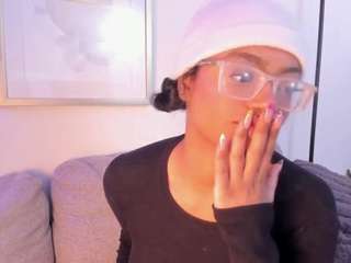 Alice live webcam show