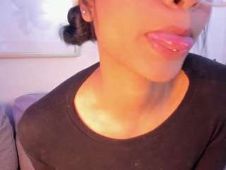 Alice live webcam show