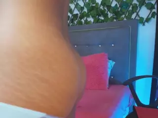 AriadnaBrow's Live Sex Cam Show