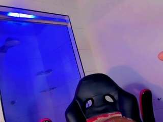 Nicol_gill live cam preview