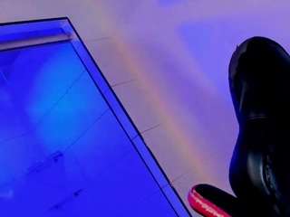 Nicol_gill live cam preview