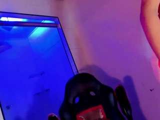 Nicol_gill live cam preview