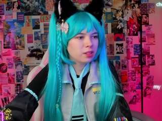 chio-mio Live Webcam on CamSoda