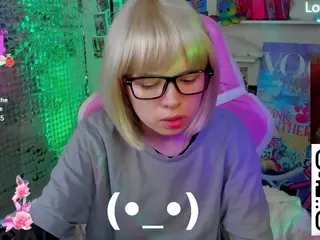 Chio-Mio's Live Sex Cam Show