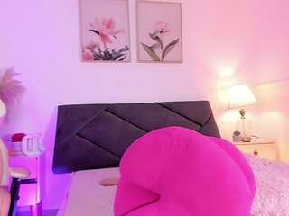 Live webcam model danilopezzz on Soda Cams