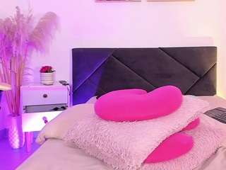 Live webcam model danilopezzz on Soda Cams