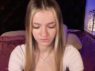 elizzzza live cam preview