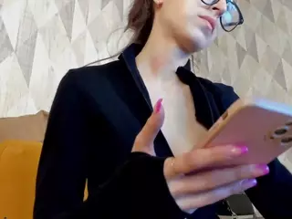 Emilia's Live Sex Cam Show