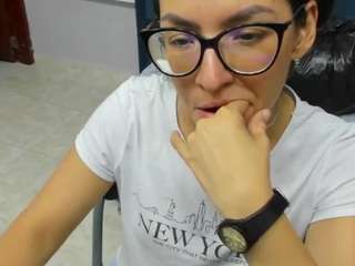 hannasohiia Live Webcam on CamSoda