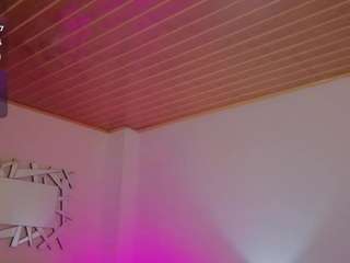 Miller-Vanessa live cam preview