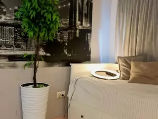 NicoleHampton's Live Sex Cam Show