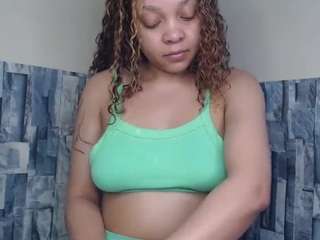 redbonelolly Live Webcam on CamSoda