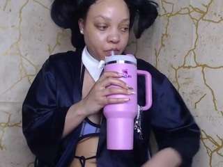 REDBONELOLLY live cam preview