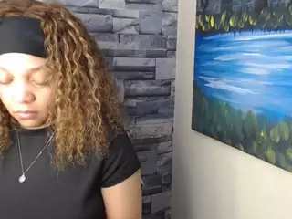 REDBONELOLLY's Live Sex Cam Show