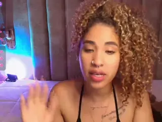 rihanna-brooks's Live Sex Cam Show