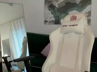 Selena-Rosse1's Live Sex Cam Show