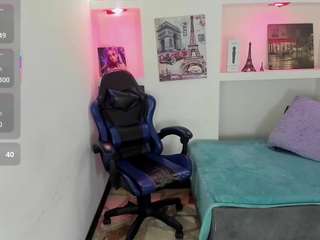 charis-bellota chat room