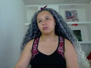 charis-bellota webcam model